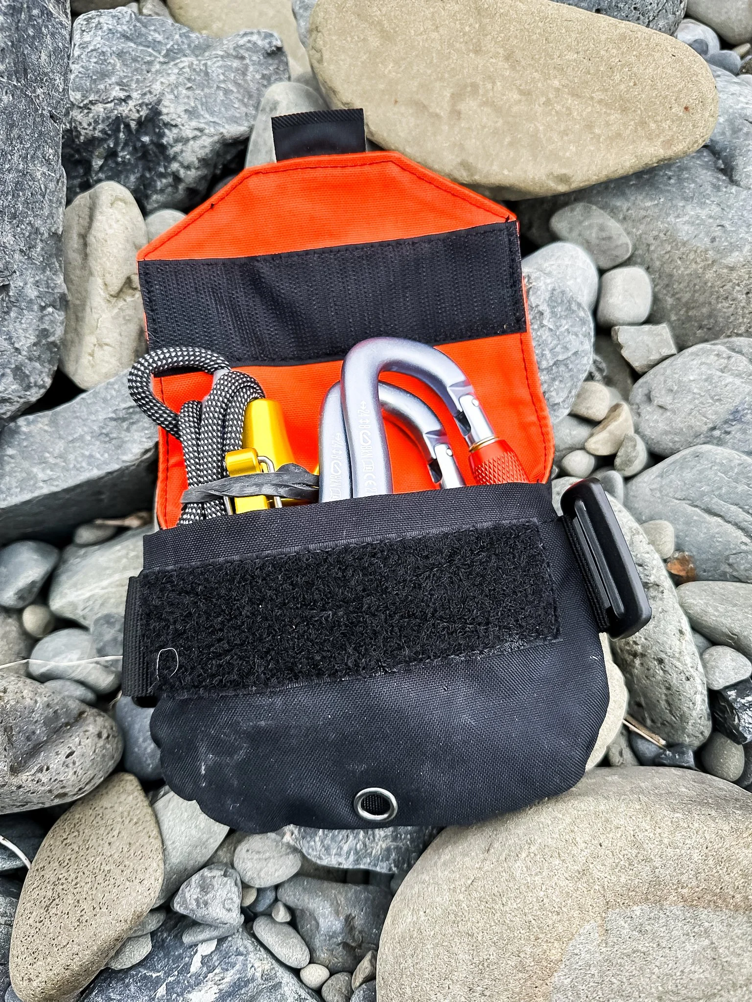 Waist-Mounted Throwbag Pocket | Rescue Gear for Professional
